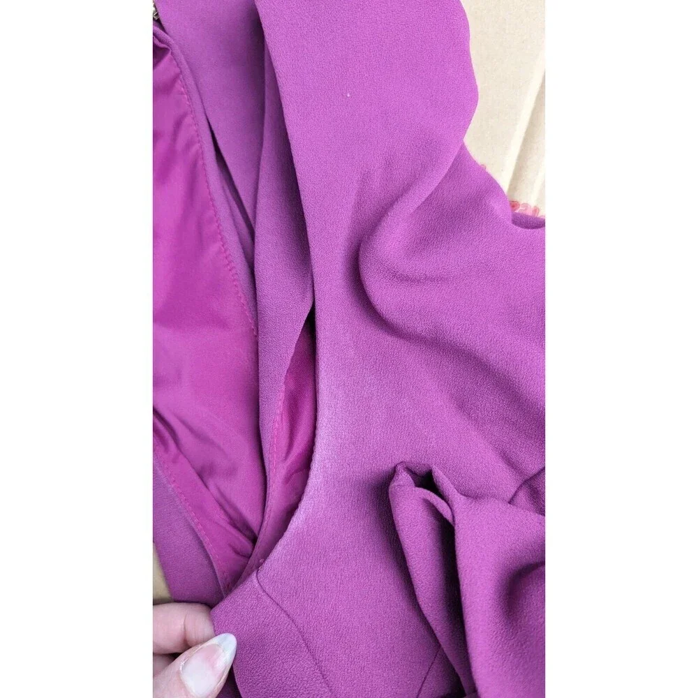TRINA TURK Size‎ 4 Dress Ruffle Layer Bodice Split Back Sheath